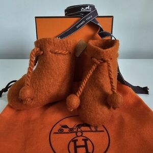 Hermes orange 100% cashmere baby first shoes